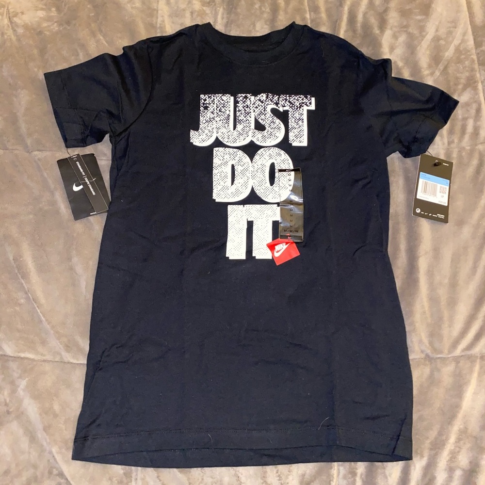Black  Nike Tee Shirt